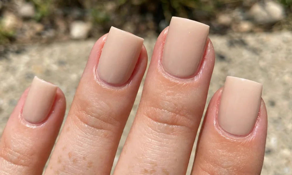 Short square acrylic nails